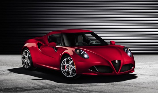 Alfa Romeo 4C - front view